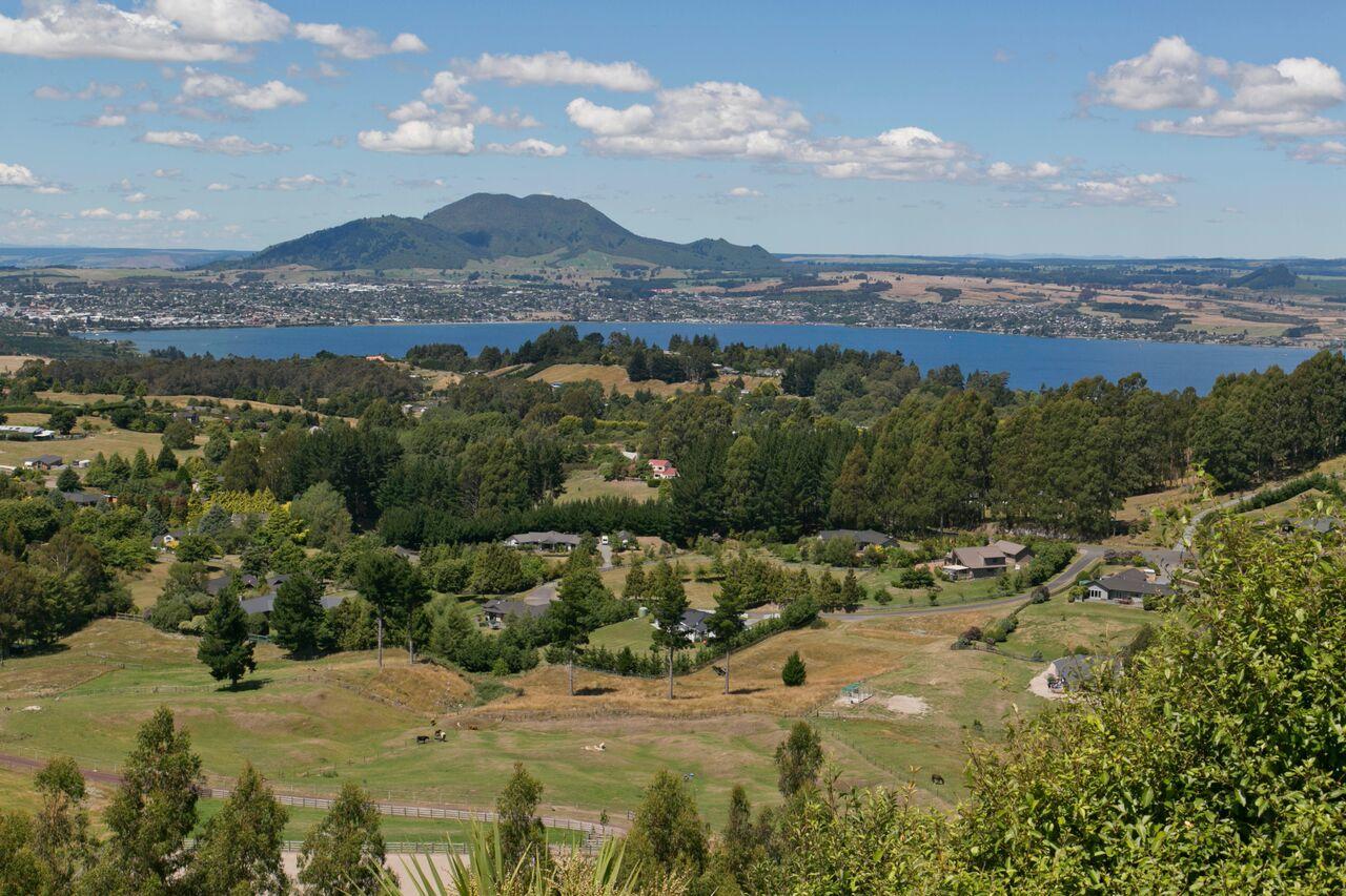 The Lakeview House Taupo Bagian luar foto