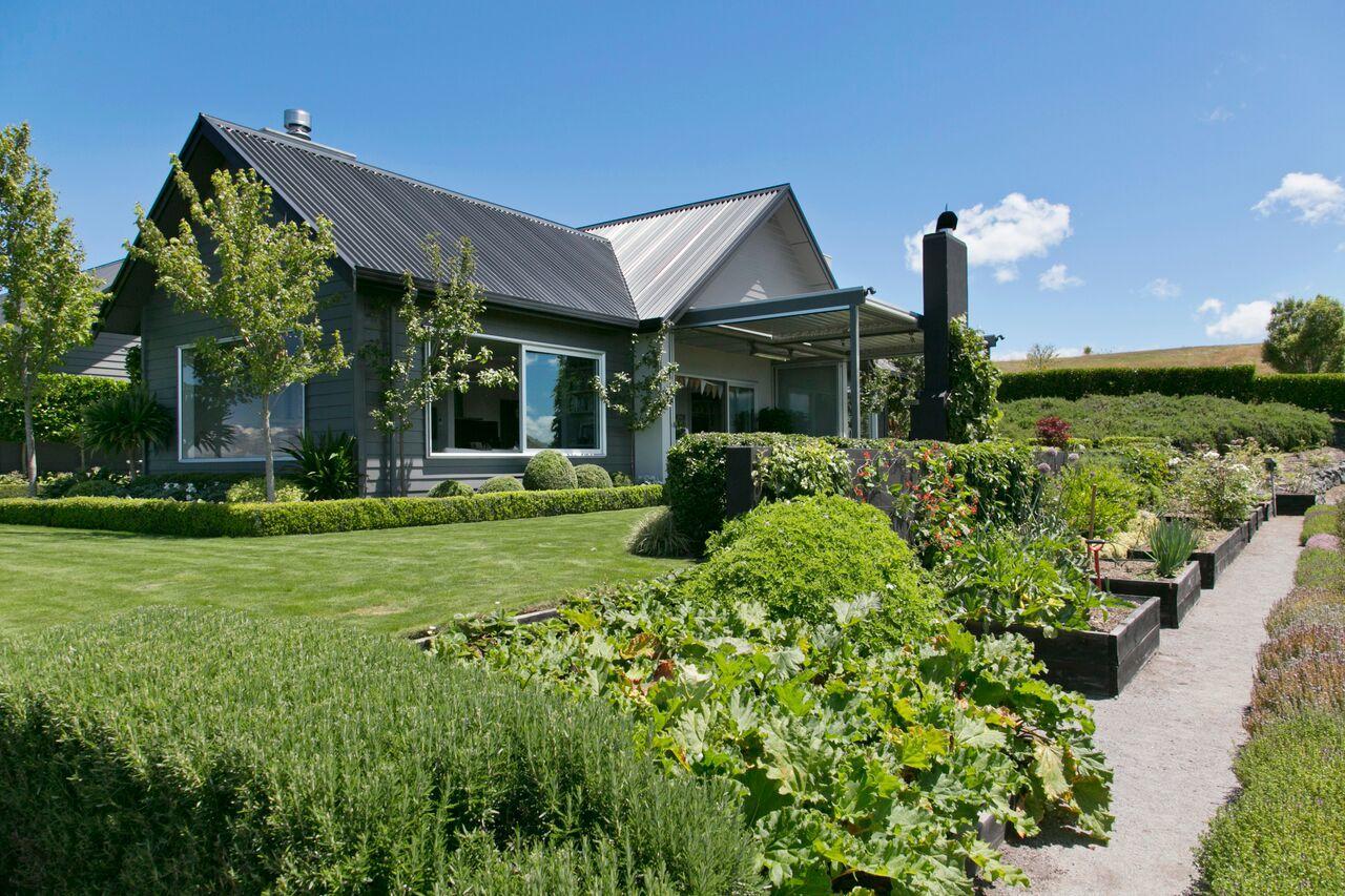 The Lakeview House Taupo Bagian luar foto