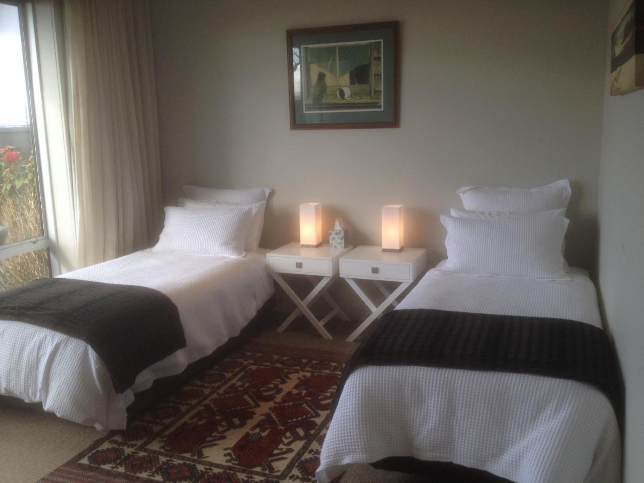 The Lakeview House Taupo Bagian luar foto